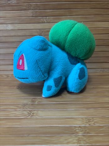 Peluche bulbizarre vert bleu Pokémon Tomy 2017