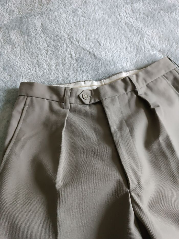 Pantalon beige homme classique élégant - photo numéro 4