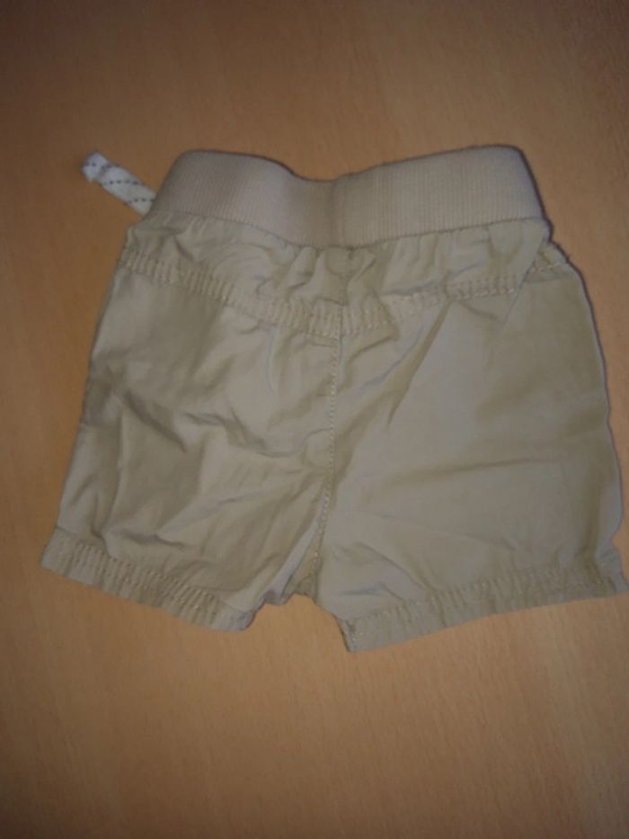 Short 6 mois - photo numéro 4