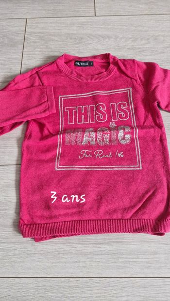 Pull rose 3 ans