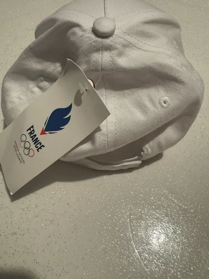 Casquette blanche - photo numéro 2