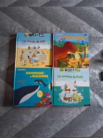 Lot de 4 livres kididoc