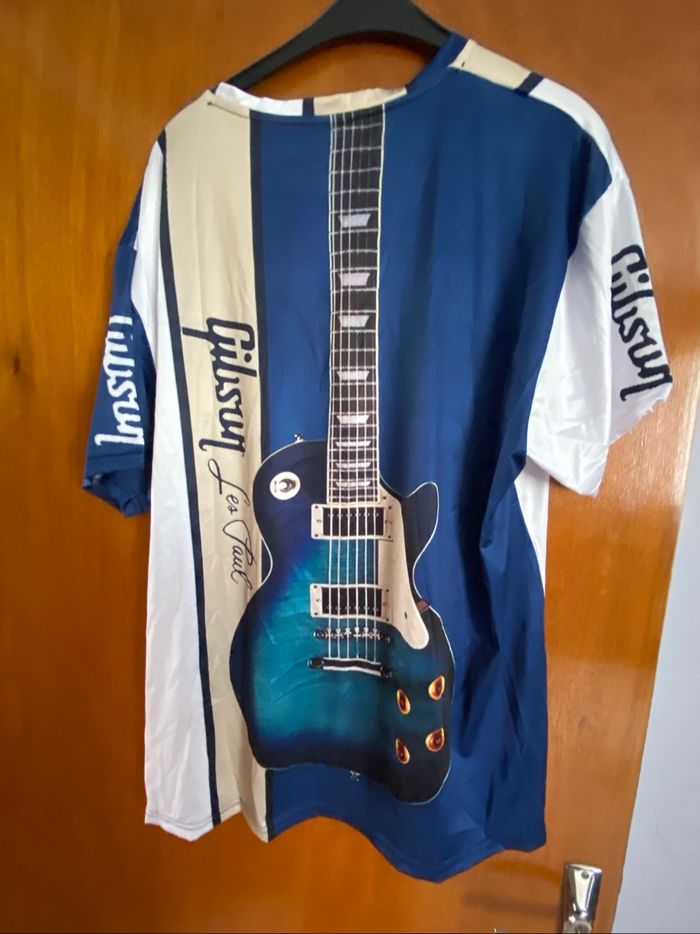 Tee shirt guitare - photo numéro 3