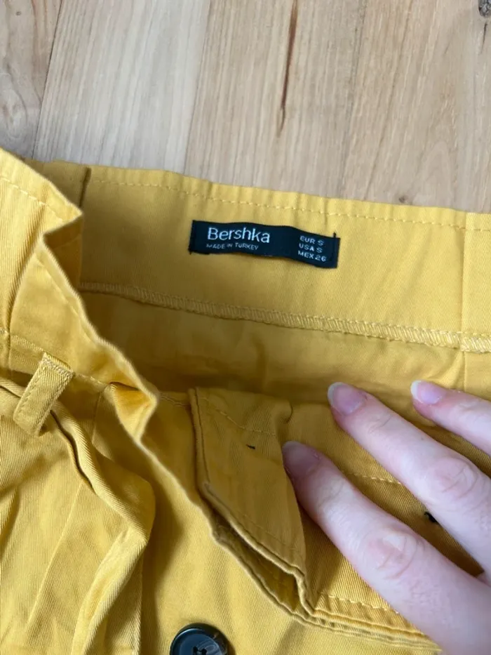 Jupe Bershka taille S - photo numéro 2