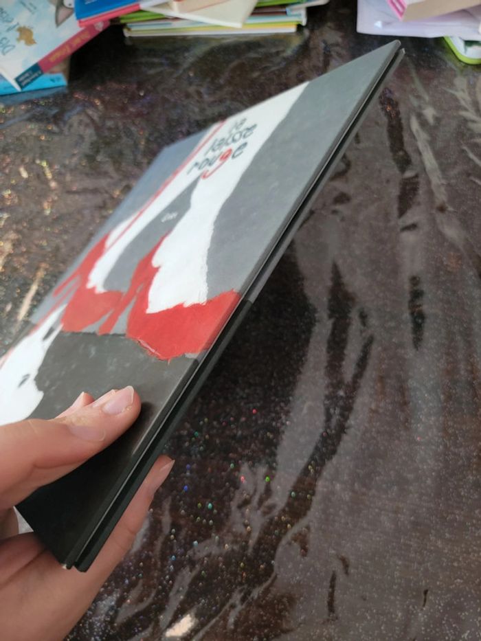 La laisse rouge - photo numéro 4