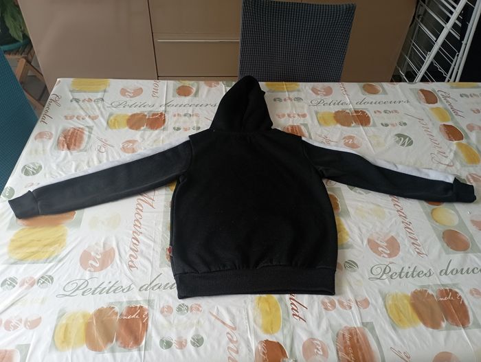 Sweat à capuche noir manches longues 10 ans Lee Cooper 3€ - photo numéro 4