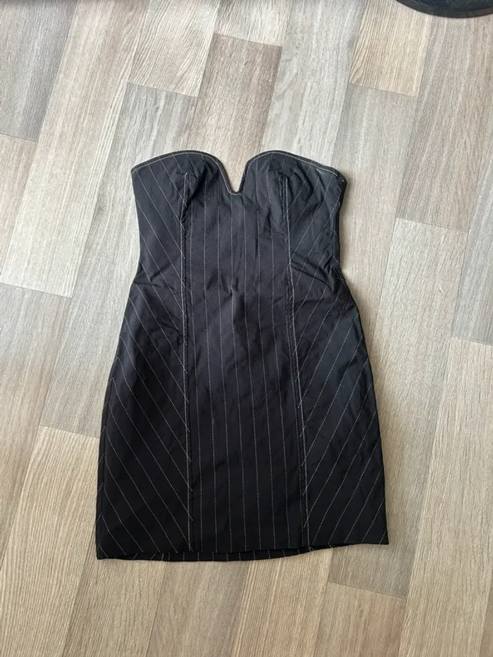 Robe courte bustier rayé