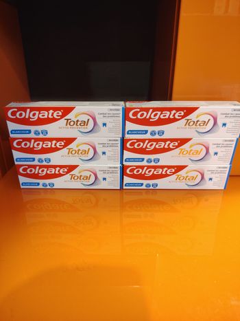 Dentifrice colgate total