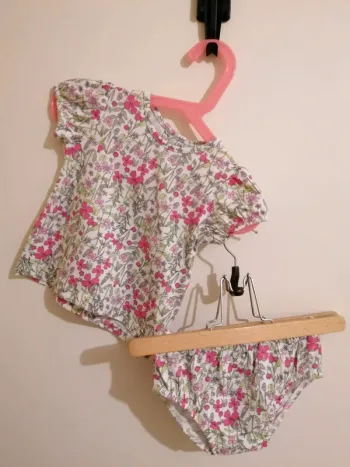 Tee shirt et culottes 12 mois in extenso