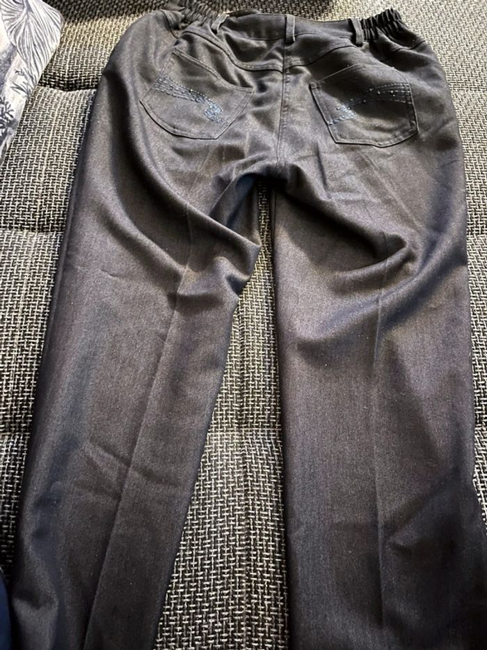 Pantalon noir - photo numéro 3