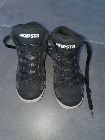 Baskets Kipsta noires et grises pointure 33