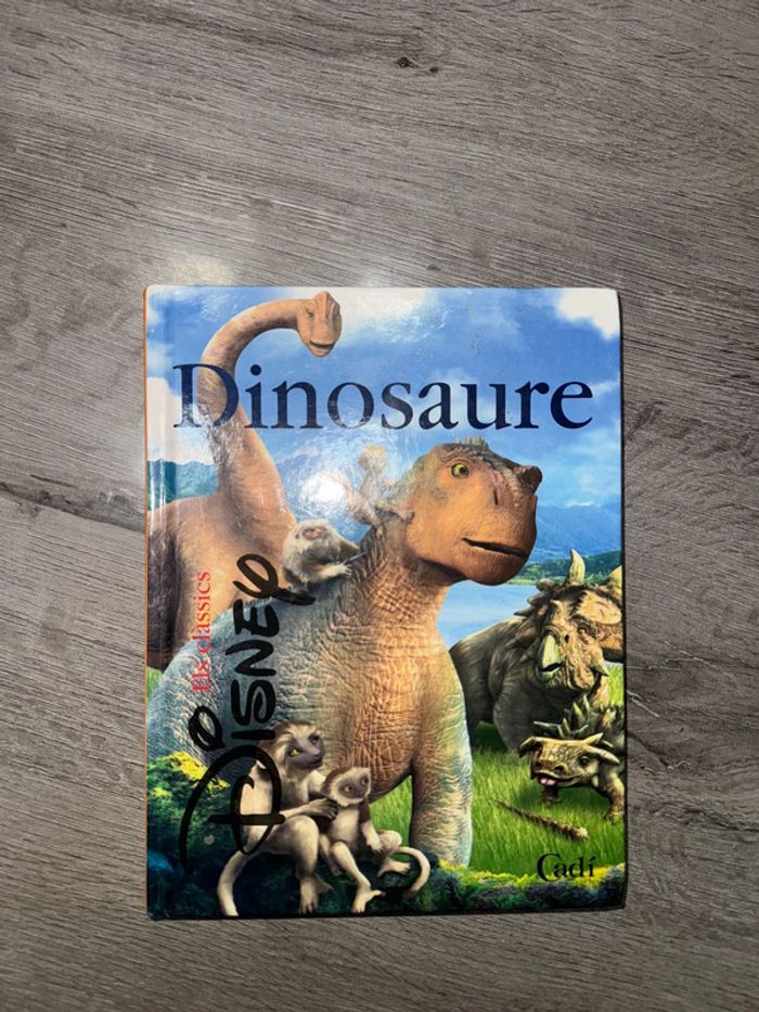 Livre dinosaure en espagnol