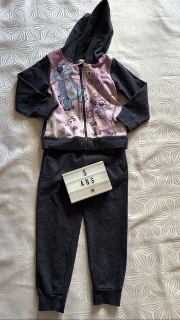Ensemble survêtement Stitch 5 ans