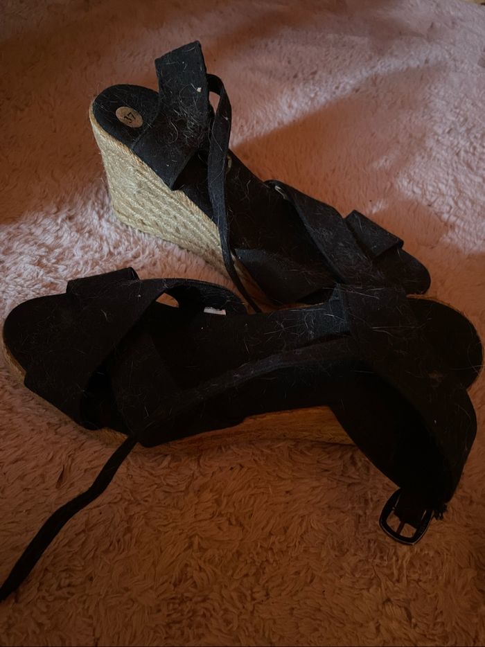 Nues pieds talon compensées - photo numéro 3
