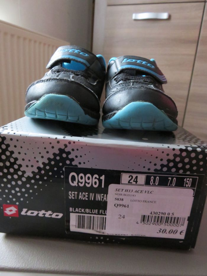 baskets 'LOTTO' pointure 24 - photo numéro 4