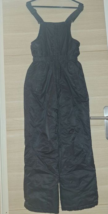 Salopette de ski.  14 ans