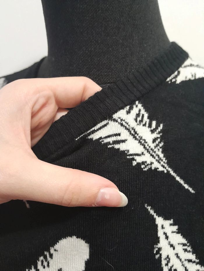 Pull motif plumes blanches 80% de coton col rond - photo numéro 5