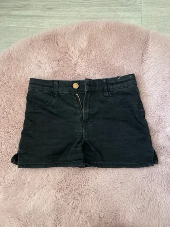 Short court fille noir