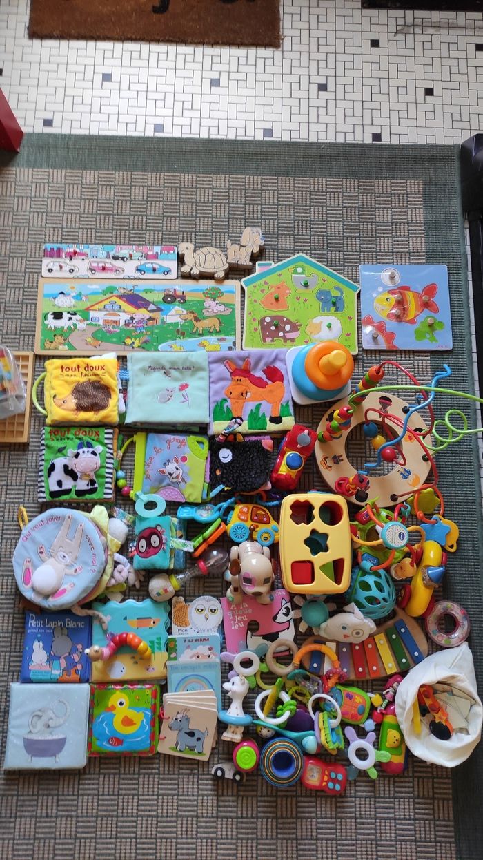 Énorme lot jouets éveil/jouets - photo numéro 2