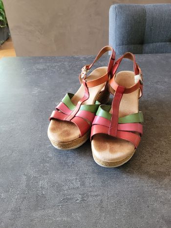 Sandales compensées semelle en cuir 39