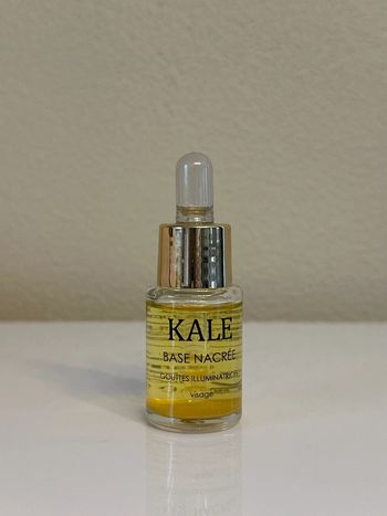 Base nacrée gouttes illuminatrices Kale Paris