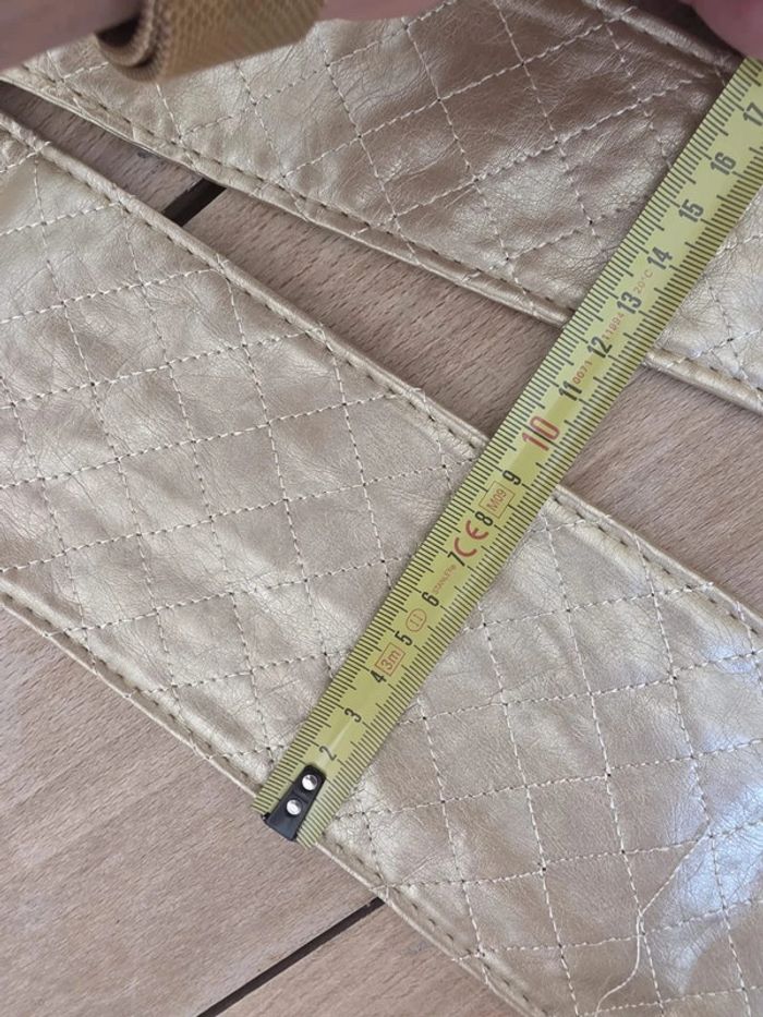 Ceinture dorée asymétrique – style rock – 112 cm – sans trou - photo numéro 5