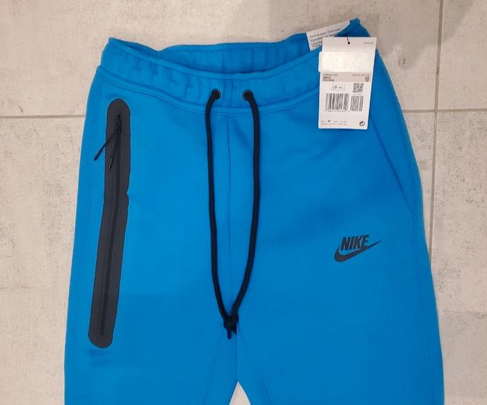 Pantalon sport Nike XS Neuf - photo numéro 3