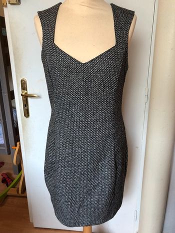 Jolie robe courte noire et blanche Mango T. M TBE