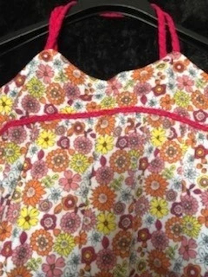 Robe à fines bretelles T 14 ans