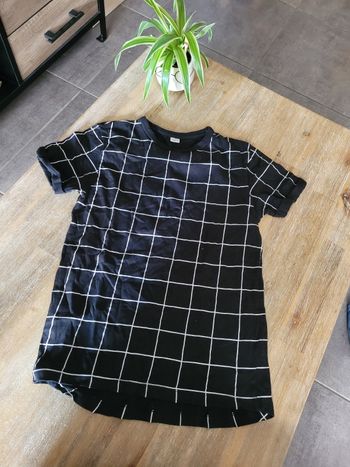 T Shirt 11-12 ans