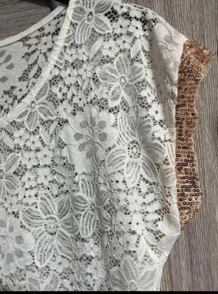 Robe  été  en  dentelle  blanche 42/44  femme - photo numéro 2