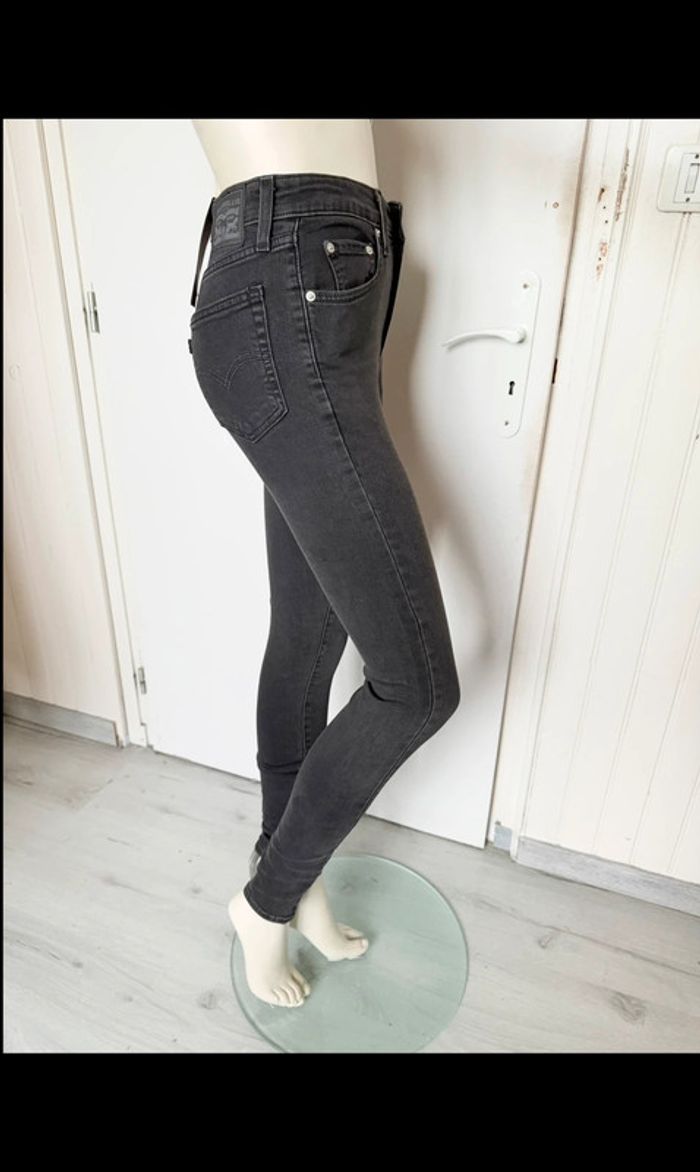 Jean Levi’s 721 High-Rise Skinny – Taille 26/32 – noir – Neuf avec étiquette - photo numéro 9