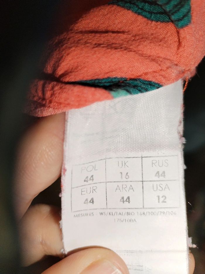 haut fleuri , corail - sans manche taille 44 - photo numéro 10