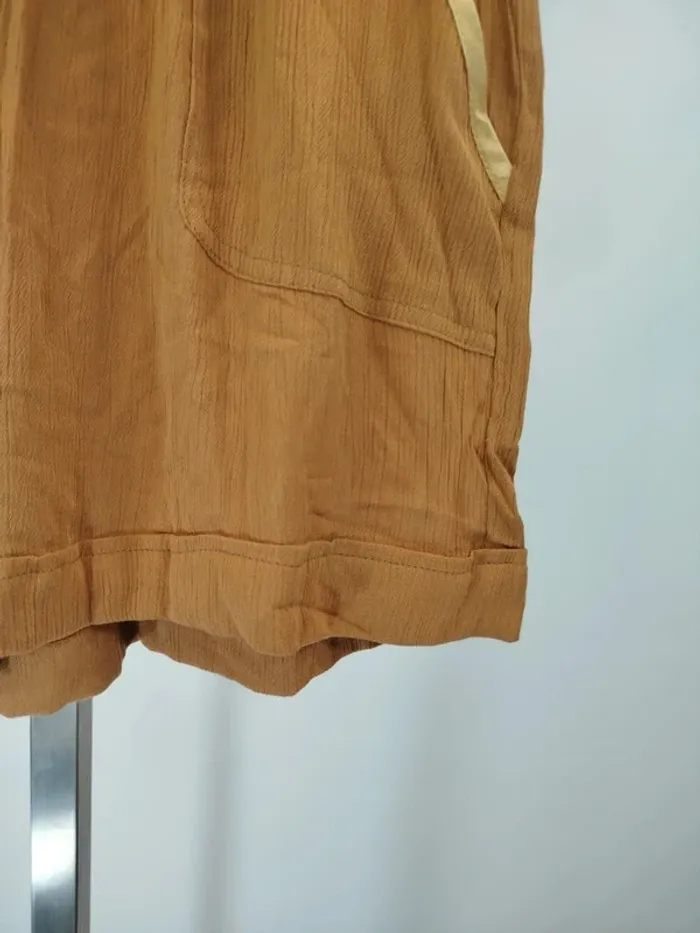 Short Marron glacé T 36 Blanche porte ajustable avec élastique A326 - photo numéro 3