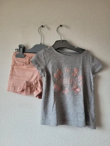 Ensemble short t shirt 3 ans