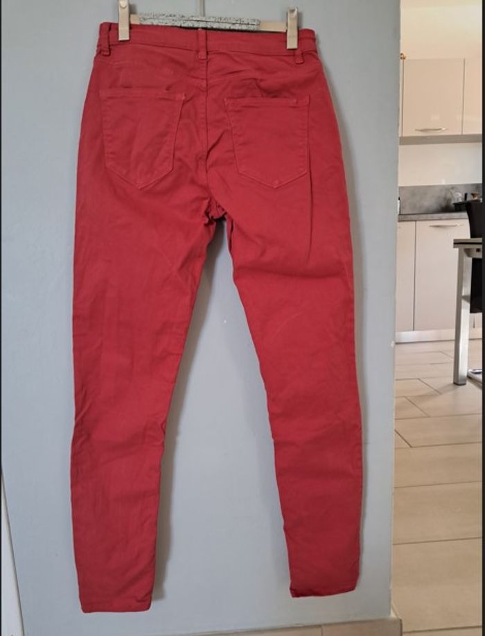 Pantalon Kiabi taille 36 rouge foncé - photo numéro 2
