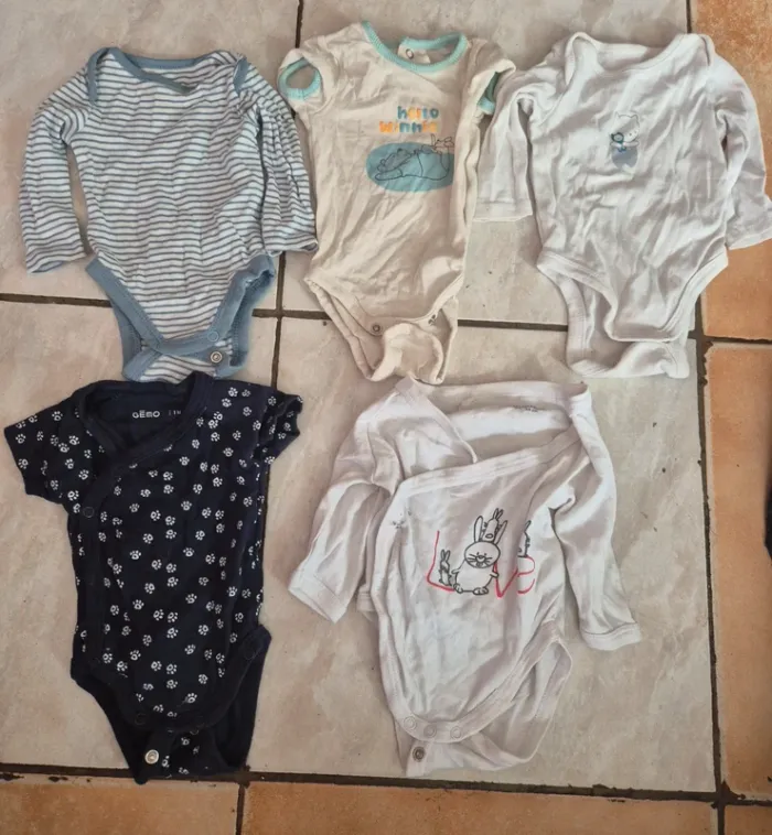 Lot n°1 vêtements bébé garçon 1 mois - photo numéro 7
