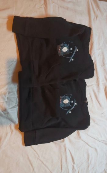 ot de 2 sweats à capuche enfant noirs – taille 92 –  bon état