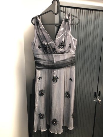 Robe de soirée Noël dîner prestige grise noire