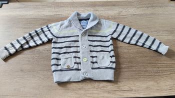 Gilet à boutons 3 ans