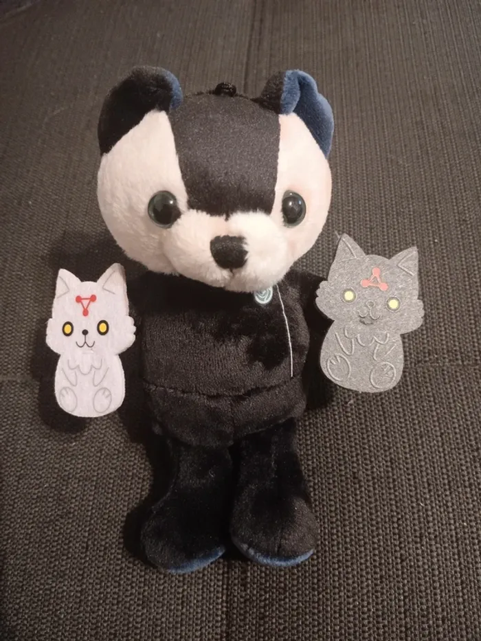 peluche a l éfigie de megumi dans le manga jujutsu kaisen