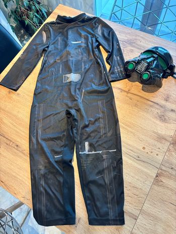 Déguisement Star Wars stormtrooper noir taille 5 6 ans