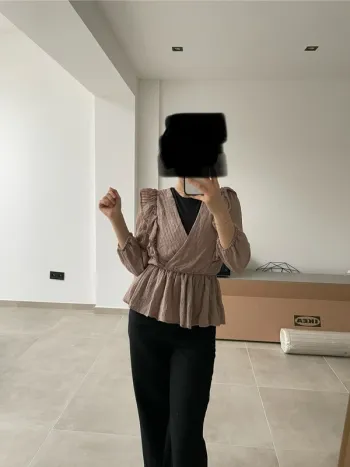 Blouse à volant