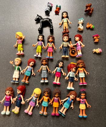 Lot de personnages et animaux Lego