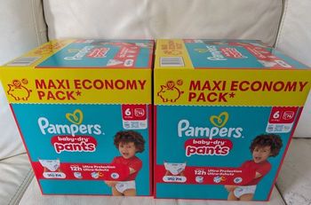 2 cartons taille 6 Pampers
