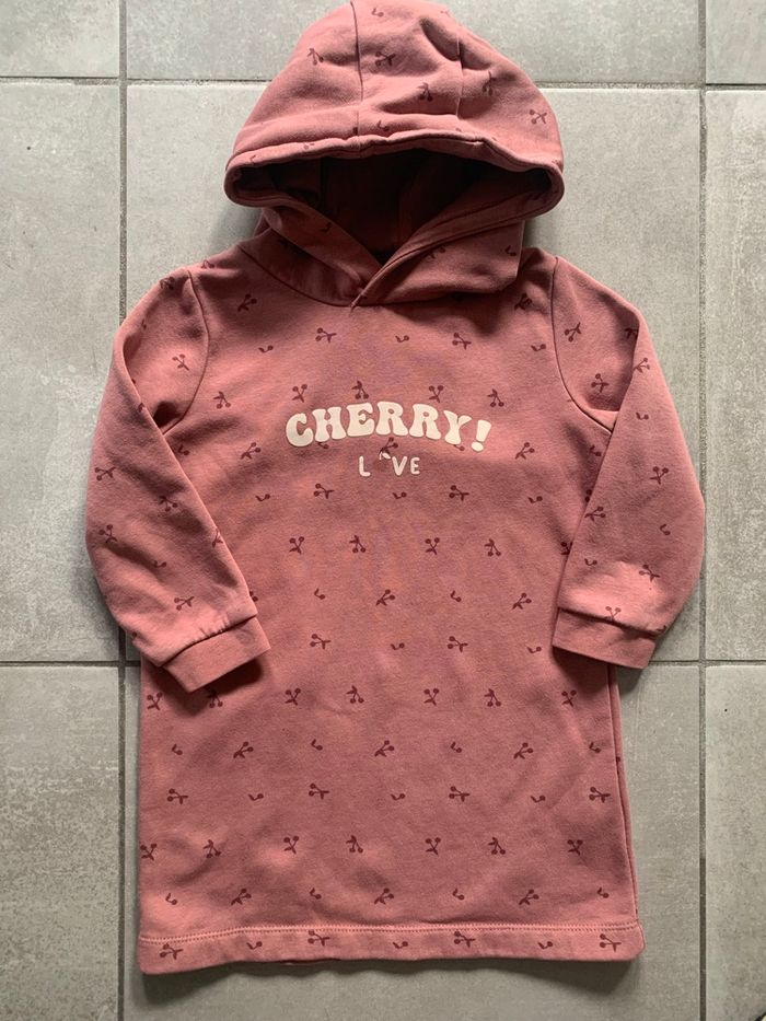 Robe à capuche Vertbaudet taille 5 ans