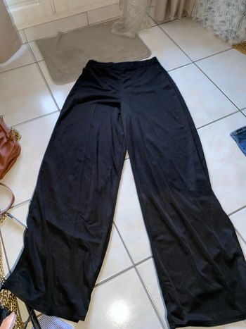 Pantalon fluide, taille 40. Missguided.