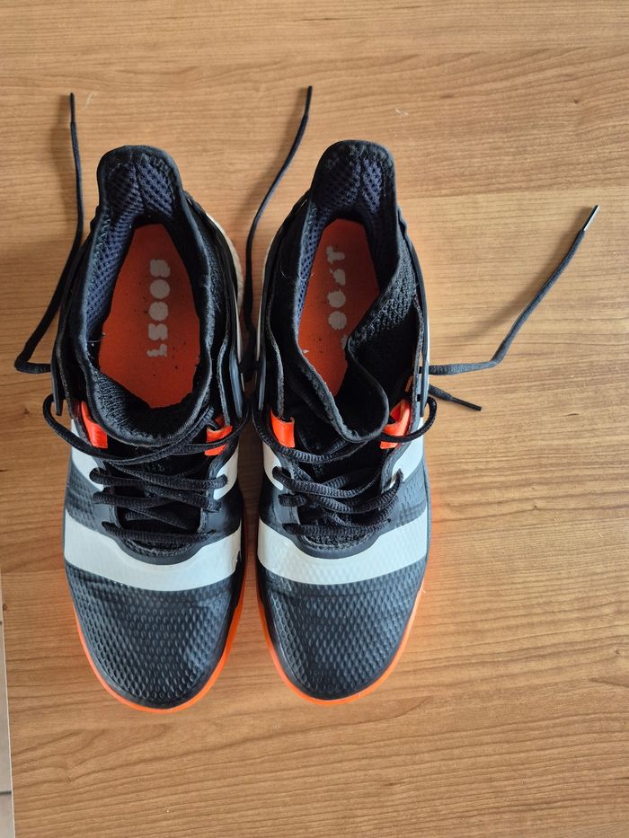Chaussure addidas - photo numéro 2