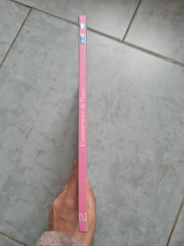 Livre Peppa Pig "L'anniversaire de Peppa" - photo numéro 3