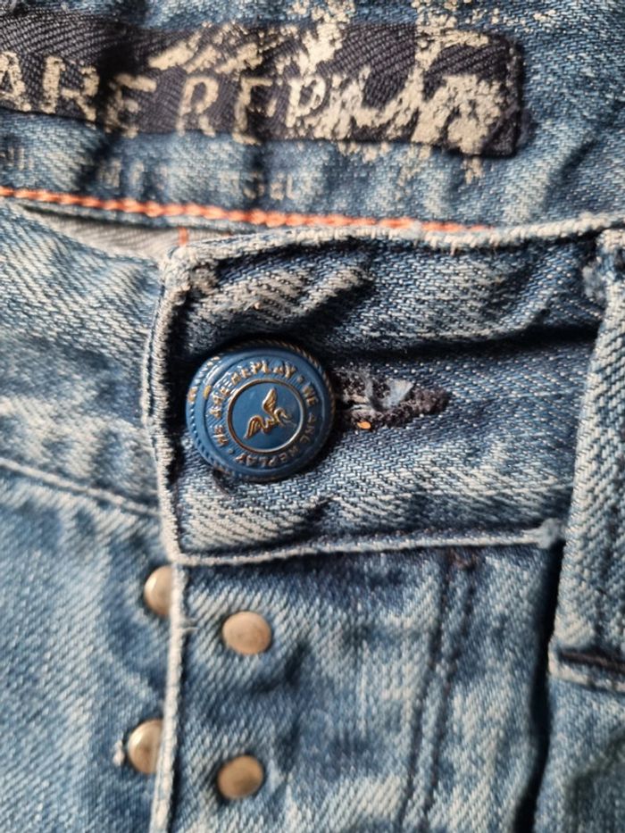 Jeans à trous - photo numéro 2